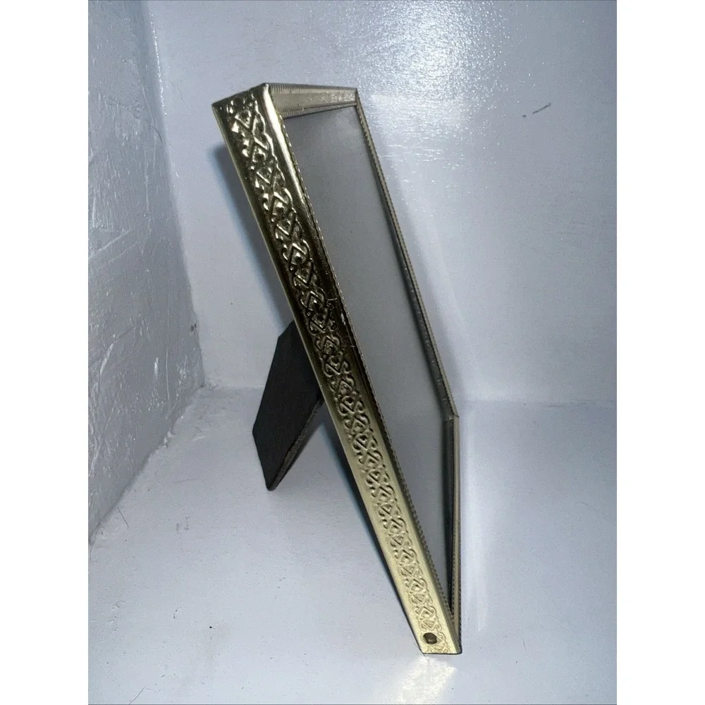 N/A vtg gold